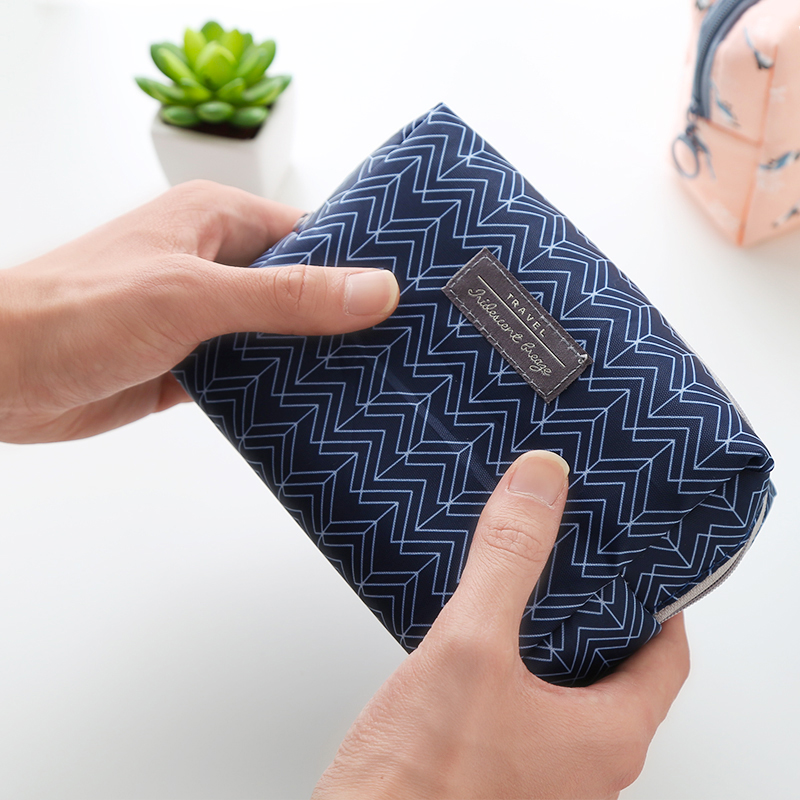 Cosmetic bag small portable Korean simple large-capacity multi-function storage bag with travel girl heart wash bag